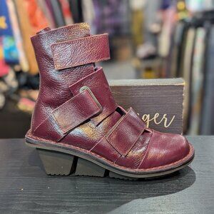 Trippen Secure Plum Ankle Boot